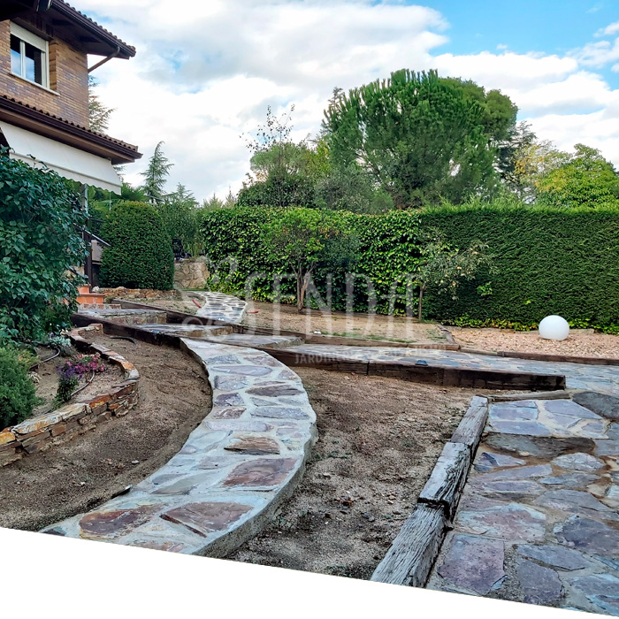 Jardineria chalet Villanueva